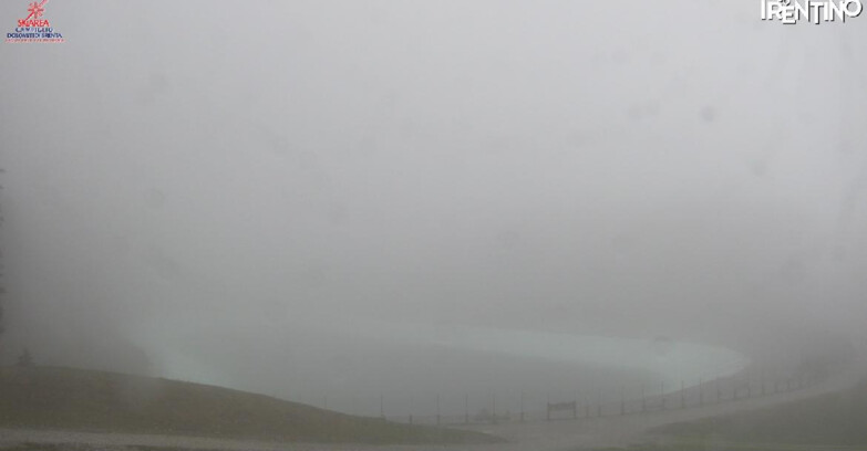 Webcam Madonna di Campiglio (Skiarea Campiglio Dolomiti di Brenta - Val di Sole Val Rendena) - Lago Montagnoli