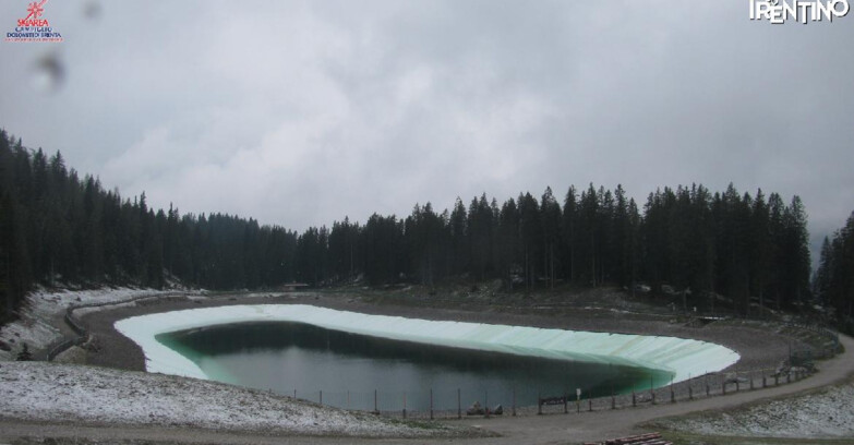Webcam Madonna di Campiglio (Skiarea Campiglio Dolomiti di Brenta - Val di Sole Val Rendena) - Lago Montagnoli