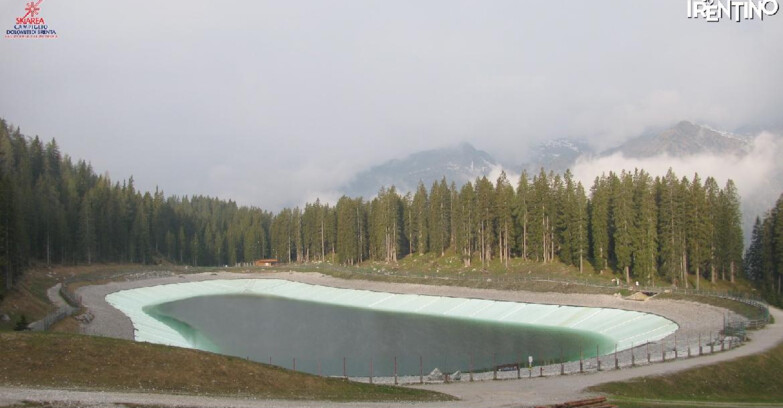 Webcam Madonna di Campiglio (Skiarea Campiglio Dolomiti di Brenta - Val di Sole Val Rendena) - Lago Montagnoli